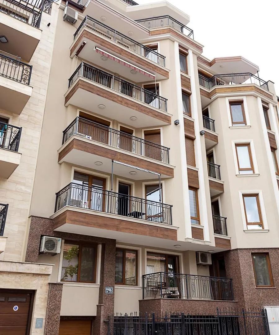 Stylish 1Br Steps From Sea Garden I Central Varna 0*,